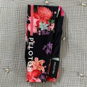 Peloton NWT AAPI Heritage 2021 Collection Leggings